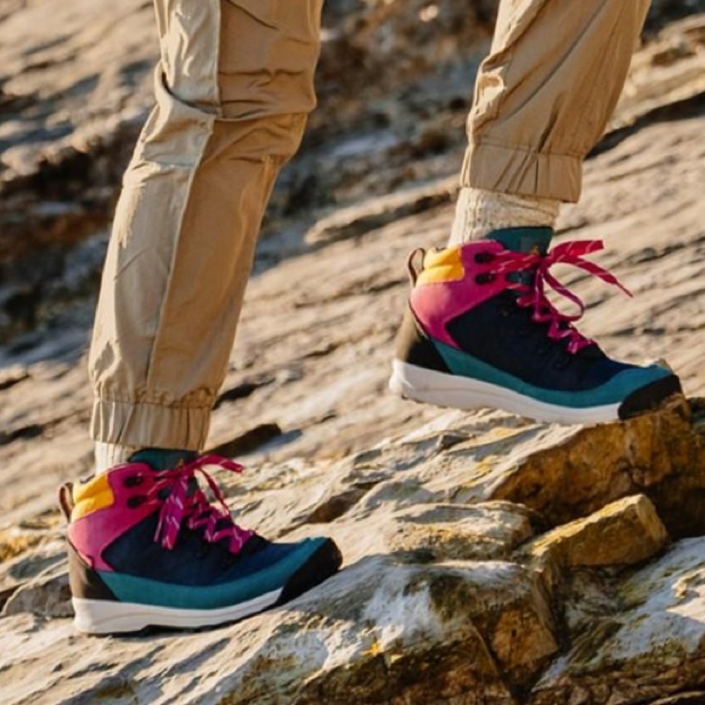 New Women’s Danner FP Movement Adrika Hiker Sneakers